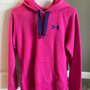 Pink Under Armour hoody! 💓💗💖💘💝